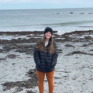 Meet your Posher, Jeannie